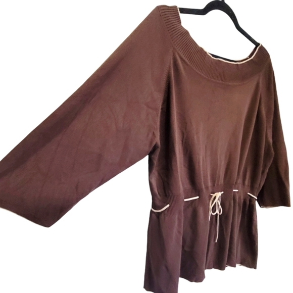 3X Drawstring Waist Over the Shoulder 3/4 Sleeve Blouse - Picture 2 of 5